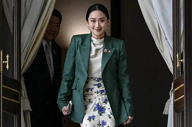 Paetongtarn Shinawatra, Thailand PM ousted, leaked phone call, Shinawatra family, Thailand Cambodia tensions, military criticism, Constitutional Court decision