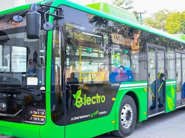 Punjab to Launch innovative 100 Eco-Friendly Electric Buses from China in Underserved Districts 3 The focus keywords for the article are: Punjab electric buses, Electric buses from China, Maryam Nawaz public transport, Eco-friendly buses Pakistan, Affordable bus fares Punjab, Disabled-friendly transport